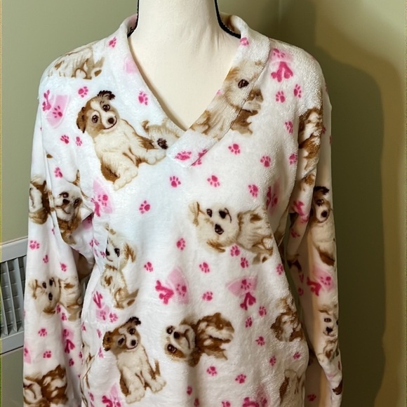 Puppies & paws furry lounge/ pajama Set - Picture 3 of 16